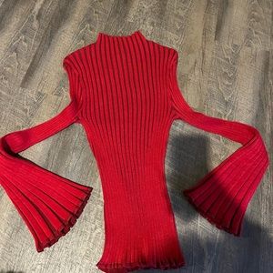 NEW Venus Bell Sleeved Sweater